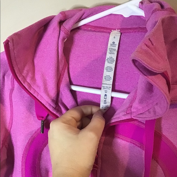 Hot pink lululemon stride jacket size 6 - Picture 3 of 8